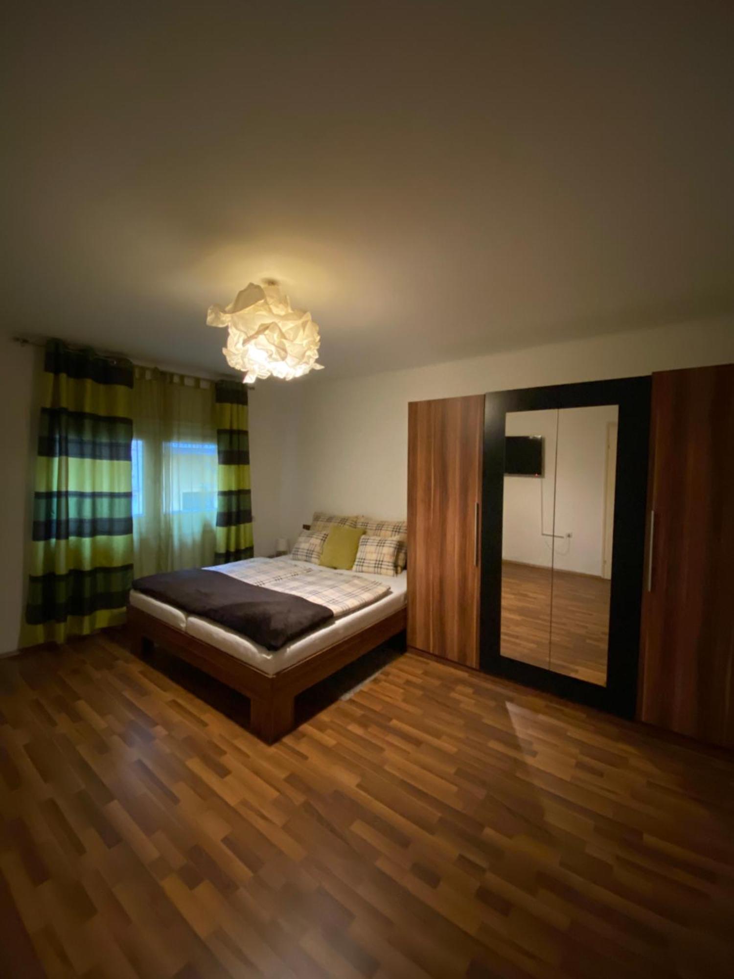 Holiday Apartments & Rooms Next Danube Promenade Будапеща Екстериор снимка