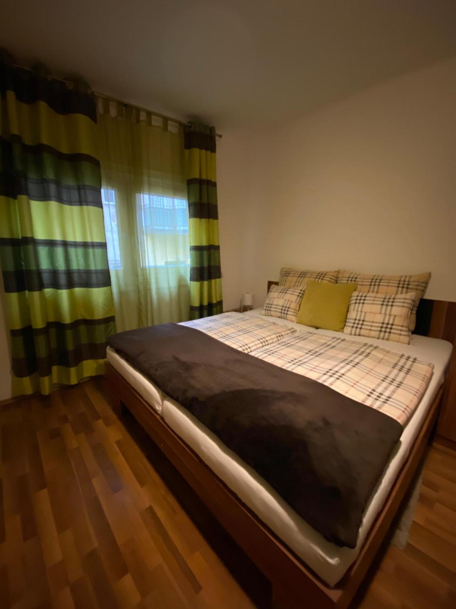 Holiday Apartments & Rooms Next Danube Promenade Будапеща Екстериор снимка