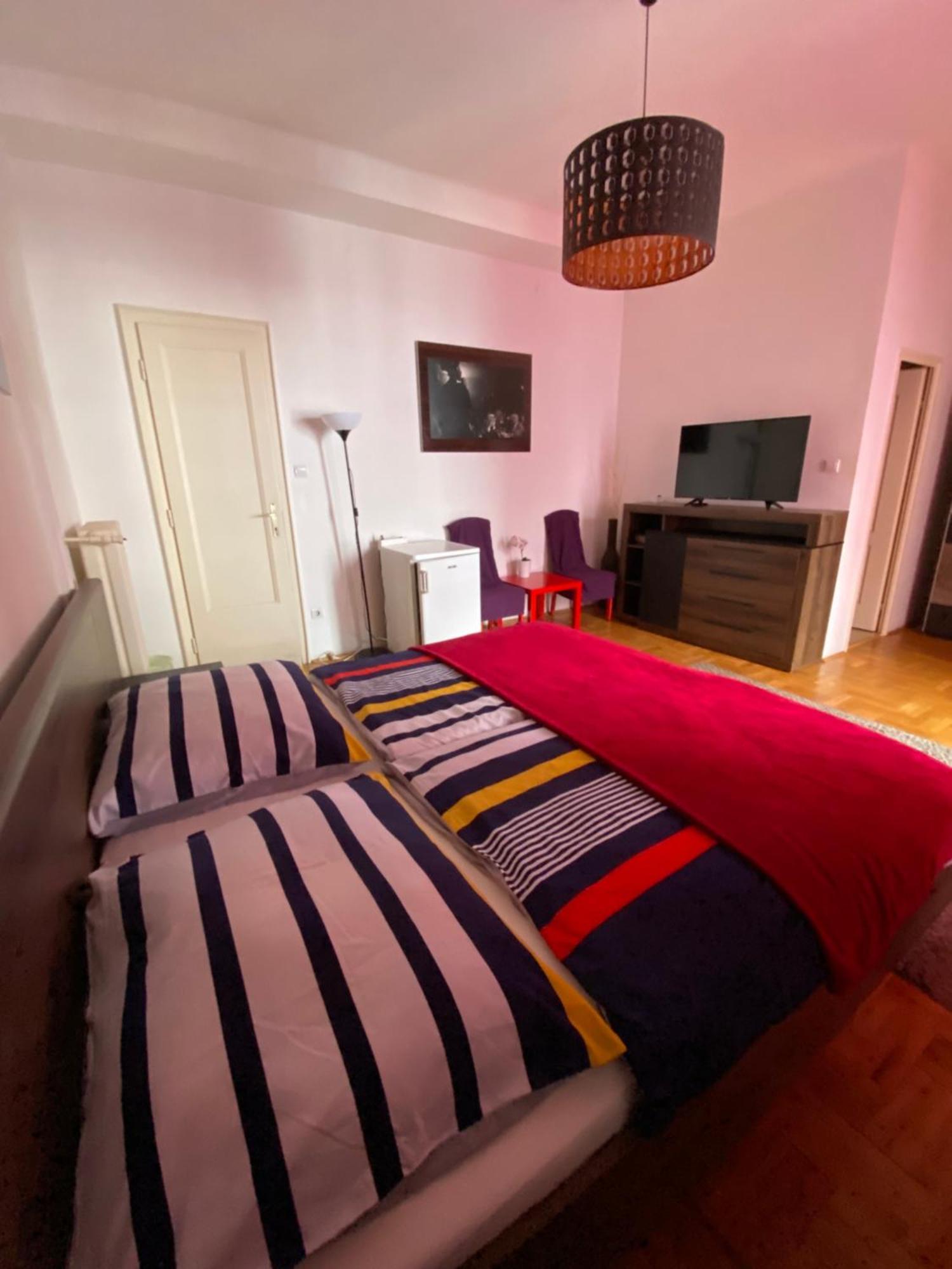 Holiday Apartments & Rooms Next Danube Promenade Будапеща Екстериор снимка